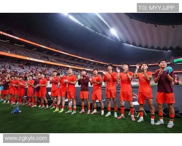 南京足球队逆袭之路揭秘锦标赛特别报道展现奋斗精神与团队力量